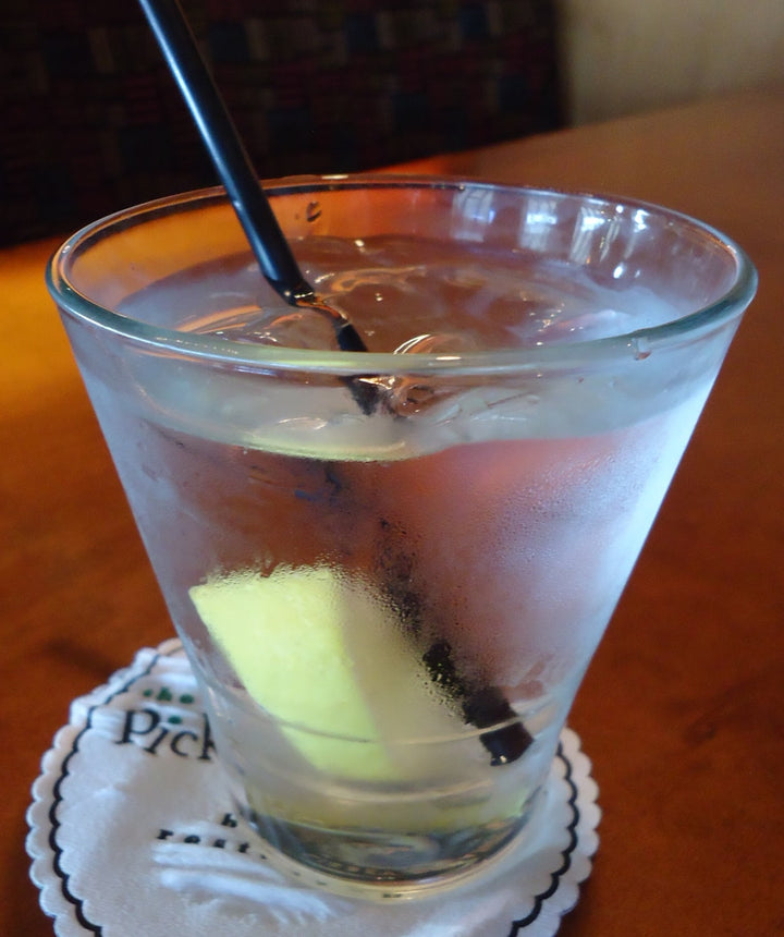 Thirsty or Craving Sugar? How Hydration Affects Your Cravings