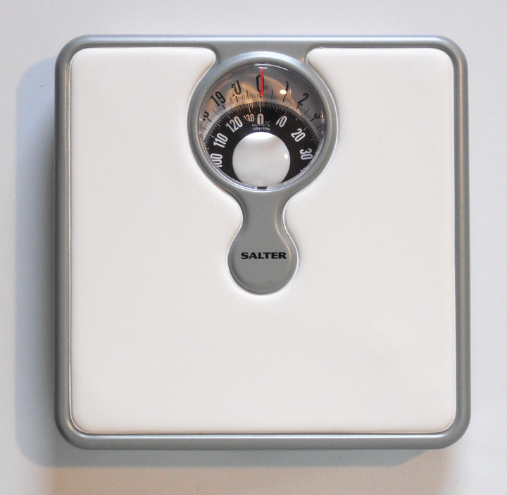 Creatine weight gain timeline: how much you gain, and does it last?