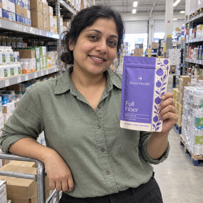 A shopper holding Seya Full Fiber in a store aisle